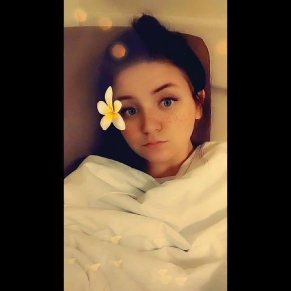 Meet your Posher, Haley - Picture 1 of 1